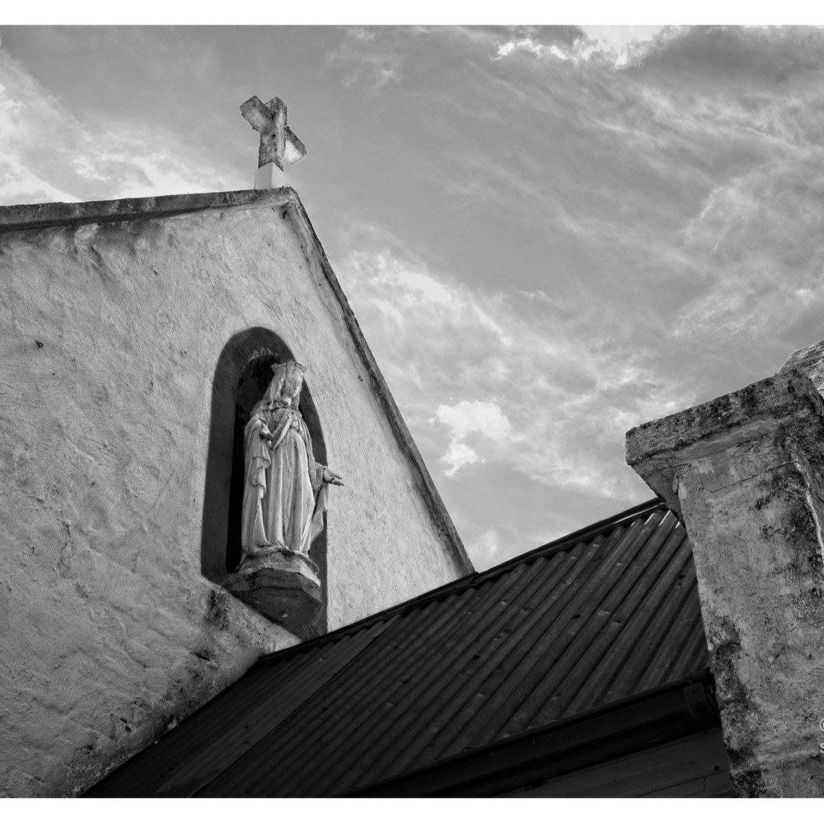 The slow deep pull of&nbsp;silence.